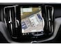 Volvo XC60 2.0 T8 Plug-in hybrid AWD Plus Black Edition 455pk Panoramadak/Trekhaak/Luchtvering