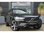 Volvo XC60 2.0 T8 Plug-in hybrid AWD Plus Black Edition 455pk Panoramadak/Trekhaak/Luchtvering