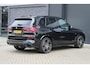 BMW X5 xDrive45e High Executive | NAP | BOMVOL! | B&W | 4WSTURING | M-SPORT | PANO | HUD | LASER | SOFT-CLOSE |