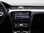 Volkswagen Passat Variant 1.4 TSI PHEV GTE Business | Automaat | Trekhaak | Navigatie Pro (Groot Scherm) | Head-up-Display | Panoramadak | Automatische Airco