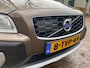 Volvo XC70 2.0 T5 FWD Nordic+ Aut. | Panorama | Stoelverwarming | Houten inleg | Luxe leder | Adaptief | Historie | NL. Auto |