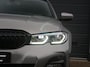 BMW 3-Serie Touring 330e xDrive / Pano / Trekhaak / Head-up / Laser