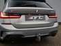 BMW 3-Serie Touring 330e xDrive / Pano / Trekhaak / Head-up / Laser
