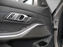 BMW 3-Serie Touring 330e xDrive / Pano / Trekhaak / Head-up / Laser