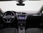Volkswagen Tiguan 1.4 eHybrid DSG Elegance | Automaat | Panorama Dak | Navigatie | Apple carplay | Adaptieve cruise control | Parkeersensoren | Achteruitrij Camera | Climate control | Elektrische achterklep | Park Assist