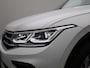Volkswagen Tiguan 1.4 eHybrid DSG Elegance | Automaat | Panorama Dak | Navigatie | Apple carplay | Adaptieve cruise control | Parkeersensoren | Achteruitrij Camera | Climate control | Elektrische achterklep | Park Assist