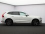Volvo XC60 2.0 T4 R-Design / Trekhaak / Stoelverwarming / Sportstoelen / Elektrische Achterklep / Getint Glas / Cruise Control / Carplay / Sportstoelen /