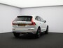 Volvo XC60 2.0 T4 R-Design / Trekhaak / Stoelverwarming / Sportstoelen / Elektrische Achterklep / Getint Glas / Cruise Control / Carplay / Sportstoelen /