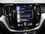 Volvo XC60 2.0 T4 R-Design / Trekhaak / Stoelverwarming / Sportstoelen / Elektrische Achterklep / Getint Glas / Cruise Control / Carplay / Sportstoelen /