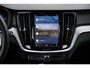 Volvo V60 2.0 T6 Plug-in hybrid AWD Plus Dark | Trekhaak | Harman Kardon | 360º Camera | Verwarmbare voorruit | Stoel- / Stuurverwarming Voor + Achter | Adaptive Cruise | BLIS | Verwarmbare voorruit | Power seats