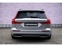 Volvo V60 2.0 T6 Plug-in hybrid AWD Plus Dark | Trekhaak | Harman Kardon | 360º Camera | Verwarmbare voorruit | Stoel- / Stuurverwarming Voor + Achter | Adaptive Cruise | BLIS | Verwarmbare voorruit | Power seats