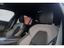 Volvo V60 B4 Plus Dark | Adaptive Cruise | BLIS | 20 inch LM | Gelaagd Glas | Donker Glas |