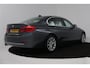 BMW 3-Serie 318i Luxury Edition (DEALER ONDERHOUDEN, PARKEERSENSOREN, NAVIGATIE, AUTOMAAT, CRUISE CONTROL)