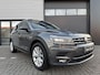 Volkswagen Tiguan 1.4 TSI ACT Highline 150PK ✓Rijklaar ✓Automaat ✓Full LED Adaptief ✓Panoramadak ✓Vol Leder ✓Navigatie ✓Camera ✓Climate ✓Cruise ✓Parkeersensoren ✓Lichtmetaal ✓Trekhaak