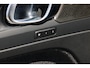 Volvo XC40 T4 Recharge Plus Bright | Adaptive Cruise & Pilot Assist | Schuif-/kanteldak | Premium Harman/Kardon Audio | Power Seats incl. Memory | Leder/Nubuck Bekleding | Stoel & Stuurverwarming | Semi Elektr. Trekhaak |
