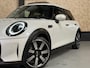 MINI Cooper S Mini 2.0 Essential | Pano | Keyless | HUD | Harman/Kardon | Sfeerverlichting | camera