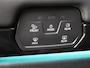 Volkswagen ID.7 Pro Business | Achterbank in ongelijke delen neerklapbaar incl. middenarmsteun en doorlaadmogelijkheid | Afstandscontrolesysteem (Front Assist), met voetgangers- en fietsersherkenning | Automatische afstandsregeling (Adaptive Cruise Control)