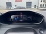 Peugeot 2008 1.2 Hybrid 145 Allure | Camera | Climate control | Navigatie | 17" Lichtmetalen velgen