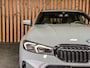 BMW 3-Serie Touring 330e 292PK xDrive High Executive M-Sport Pro | PANO | SHADOWLINE | KEYLESS | SPIEGELPAKKET | STOELVERWARMING | ADAPT. CRUISE |