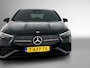 Mercedes-Benz A-klasse 180 AMG Nightpakket | Burmester® | Memory | Dode Hoek Ass | Sfeerverlichting | Stuur- en Stoelverwarming | Inclusief 24 maanden Mercedes-Benz Certified garantie voor Europa.