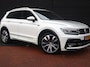 Volkswagen Tiguan 1.4 TSI ACT Highline R-line| Adapt. Cruise | Clima | Multimedia/Navi | Schuifkantel | PDC + Camera |