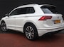 Volkswagen Tiguan 1.4 TSI ACT Highline R-line| Adapt. Cruise | Clima | Multimedia/Navi | Schuifkantel | PDC + Camera |