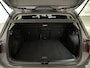 Volkswagen Golf 1.0 TSI Life Business Alcantara Stoelverwarming Sfeerverlichting