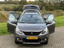 Peugeot 2008 1.2 PureTech 110pk Allure - Gris Platinium - Panorama/Camera - Chique