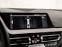 BMW 1-Serie 118i M Sport High Executive Automaat (APPLE CARPLAY, M PAKKET, GROOT NAVI, LEDER, STOELVERWARMING, SPORTSTOELEN, LANE ASSIST, CRUISE, DAB+, NIEUWSTAAT)