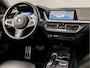 BMW 1-Serie 118i M Sport High Executive Automaat (APPLE CARPLAY, M PAKKET, GROOT NAVI, LEDER, STOELVERWARMING, SPORTSTOELEN, LANE ASSIST, CRUISE, DAB+, NIEUWSTAAT)