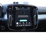Volvo XC40 B4 211PK Automaat Plus Dark / Adaptive cruise control / Elektrische stoelen / Harman Kardon audio / Pilot assist / BLIS / Stoel en stuur verwarming / Elektrische achterklep / Parkeersensoren met camera / Google infotainment