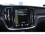 Volvo V60 T6 340PK Automaat Recharge AWD Inscription /  Bowers en Wilkins / Adaptieve cruise control/ Panoramadak/ 19” velgen/ BLIS/ Trekhaak/ Stoel en stuurwielverwarming/ Parkeersensoren met 360 Camera/ Elektrische stoelen met geheugen/ Apple carplay/ Keyless entry/ Head up display