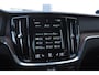 Volvo V60 T6 340PK Automaat Recharge AWD Inscription /  Bowers en Wilkins / Adaptieve cruise control/ Panoramadak/ 19” velgen/ BLIS/ Trekhaak/ Stoel en stuurwielverwarming/ Parkeersensoren met 360 Camera/ Elektrische stoelen met geheugen/ Apple carplay/ Keyless entry/ Head up display