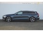 Volvo V60 T6 340PK Automaat Recharge AWD Inscription /  Bowers en Wilkins / Adaptieve cruise control/ Panoramadak/ 19” velgen/ BLIS/ Trekhaak/ Stoel en stuurwielverwarming/ Parkeersensoren met 360 Camera/ Elektrische stoelen met geheugen/ Apple carplay/ Keyless entry/ Head up display