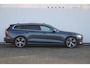Volvo V60 T6 340PK Automaat Recharge AWD Inscription /  Bowers en Wilkins / Adaptieve cruise control/ Panoramadak/ 19” velgen/ BLIS/ Trekhaak/ Stoel en stuurwielverwarming/ Parkeersensoren met 360 Camera/ Elektrische stoelen met geheugen/ Apple carplay/ Keyless entry/ Head up display