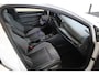 Volkswagen Golf 1.5 eTSI R-Line | Incl. 12 maanden garantie | Adaptieve cruise control | Climate control | Stoel/stuur verwarming | Apple carplay/Android auto | DAB radio | Parkeercamera |