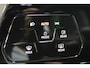 Volkswagen Golf 1.5 eTSI R-Line | Incl. 12 maanden garantie | Adaptieve cruise control | Climate control | Stoel/stuur verwarming | Apple carplay/Android auto | DAB radio | Parkeercamera |