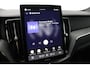Volvo XC60 T6 Plug-in hybrid Plus Black Edition | FACELIFT | Panoramadak | Head-Up | 360 Camera | Trekhaak
