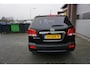 Kia Sorento 2.4 175PK X-TRA 7P 7STOELEN ORIGINEEL NEDERLANDS MET NIEUWE KOPPELING AIRCO PARKEERSENSOREN EXTRA GETINT GLAS LMV RADIO CD MP3 AUX USB 4X ELECTR.RAMEN/SPIEGELS