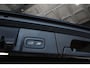 Volvo V90 T8 AWD R-Design | Navigatie | Parkeercamera | BLIS | Semi-Electrische Wegklapbare Trekhaak | Climate Control | Stoelverwarming | Stuurwielverwarming | Cruise Control | Dealeronderhouden