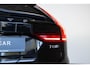 Volvo V90 T8 AWD R-Design | Navigatie | Parkeercamera | BLIS | Semi-Electrische Wegklapbare Trekhaak | Climate Control | Stoelverwarming | Stuurwielverwarming | Cruise Control | Dealeronderhouden