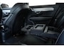 Volvo V90 T8 AWD R-Design | Navigatie | Parkeercamera | BLIS | Semi-Electrische Wegklapbare Trekhaak | Climate Control | Stoelverwarming | Stuurwielverwarming | Cruise Control | Dealeronderhouden
