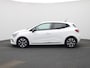 Renault Clio 1.0 TCe 90 Evolution | Navigatie | LED Koplampen | Apple Carplay / Android Auto | Climate Control | DAB Radio | Keyless | Parkeersensoren | Privacy Glass | Lichmetalen Velgen | Multifunctioneel Stuurwiel |