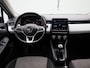 Renault Clio 1.0 TCe 90 Evolution | Navigatie | LED Koplampen | Apple Carplay / Android Auto | Climate Control | DAB Radio | Keyless | Parkeersensoren | Privacy Glass | Lichmetalen Velgen | Multifunctioneel Stuurwiel |