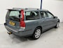 Volvo V70 2.4 Comfort Line AUTOMAAT / LEER / APK 01-2027
