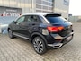 Volkswagen T-Roc 1.5 TSI Style Business / Clima / Cruise / Navi / Camera / Stoelverw. / Trekhaak / PDC / LMV