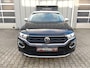 Volkswagen T-Roc 1.5 TSI Style Business / Clima / Cruise / Navi / Camera / Stoelverw. / Trekhaak / PDC / LMV