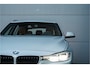 BMW 3-Serie Touring 320i M-Sport Trekhaak Leder LED PDC 19"