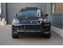 Porsche Macan 3.0 GTS 360PK NL Auto | Luchtvering PASM | Pano | Sportuitlaat | Lederpack | Alcantara Hemel | Sportchrono | Led | Stoelverwarming | Sport Chrono | Stuurverwarming | Bose Sound | PDLS+ | Kane Assist | Sportstoelen GTS | 360PK | Camera | 21" | V6 |Cruise Control | Dab+ | Memory | Dealer Onderhouden | N.P €140.129,-