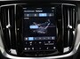 Volvo V60 T6 PLUG-IN HYBRID PLUS DARK 19INCH HARMAN KARDON SCHUIFDAK